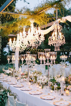 Wedding reception lighting trends 2024